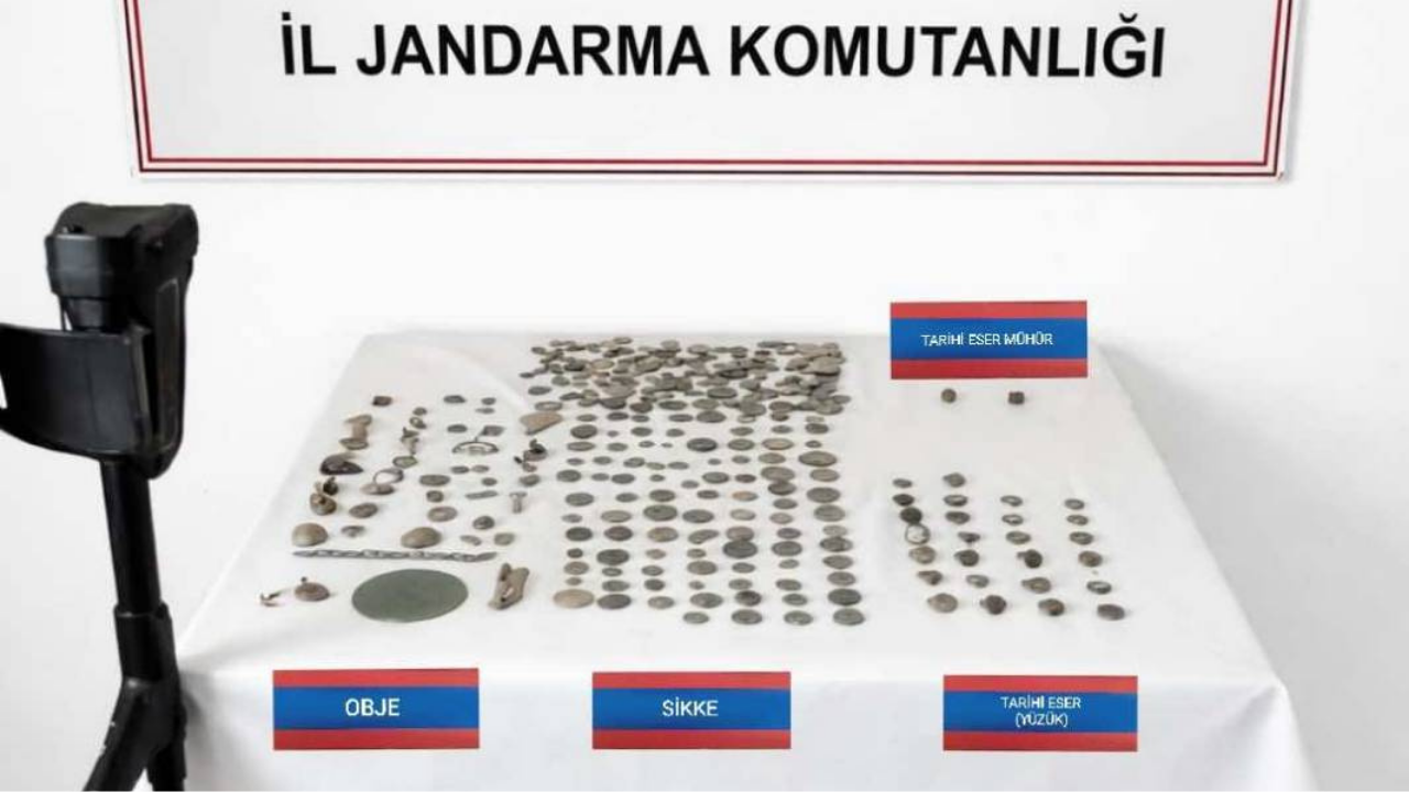 Yozgat'ta tarihi eser niteliğinde 269 sikke ve 49 obje ele geçirildi