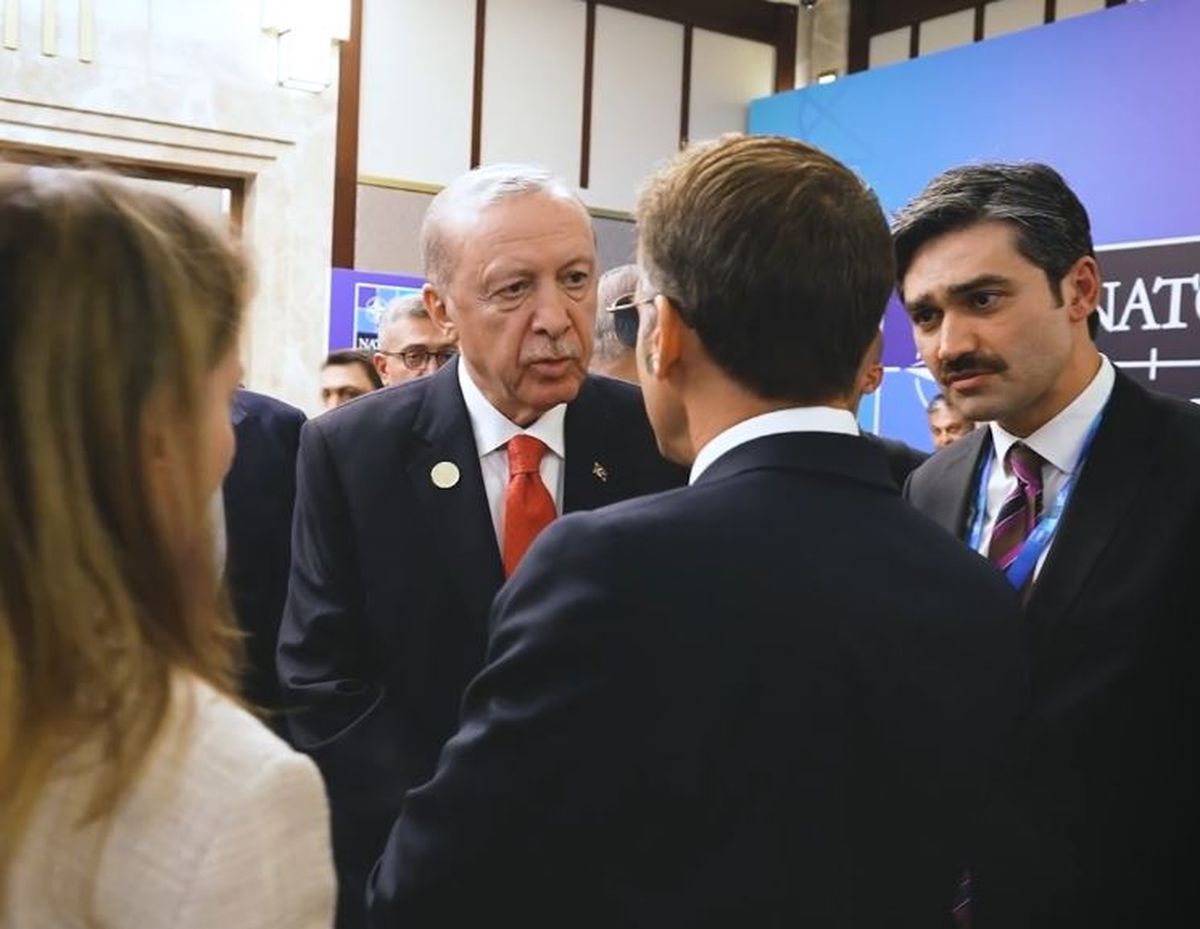 Macron'dan Erdoğan'a teşekkür: 'Fransa'ya selamlar iletildi'