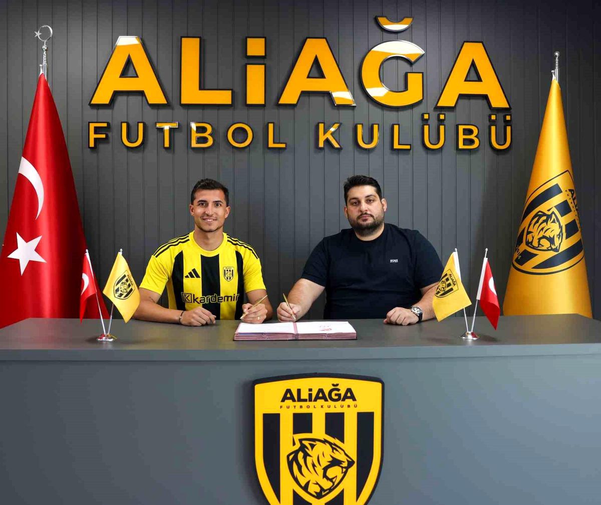 Aliağa FK, Selim Ilgaz, Mustafa Yıldırım ve Caner Cavlan'ı renklerine bağladı