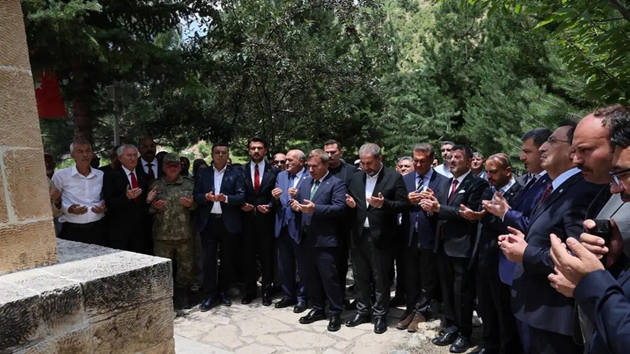 Başbağlar Katliamı'nın 33'üncü: Öldürülen 33 kişi törenle anıldı