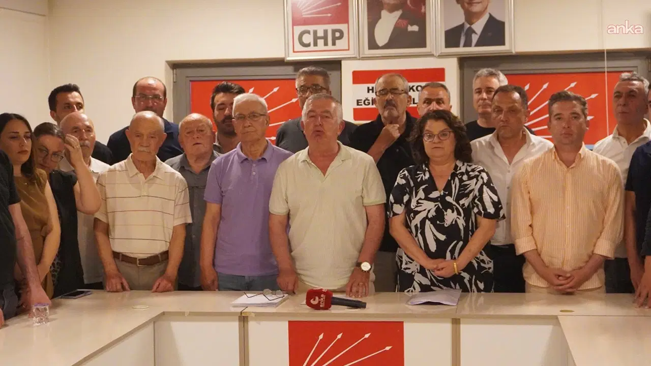 CHP Bilecik teşkilatından 'mutlak butlan' tepkisi: 'Genel Başkanımız Özgür Özel'dir'