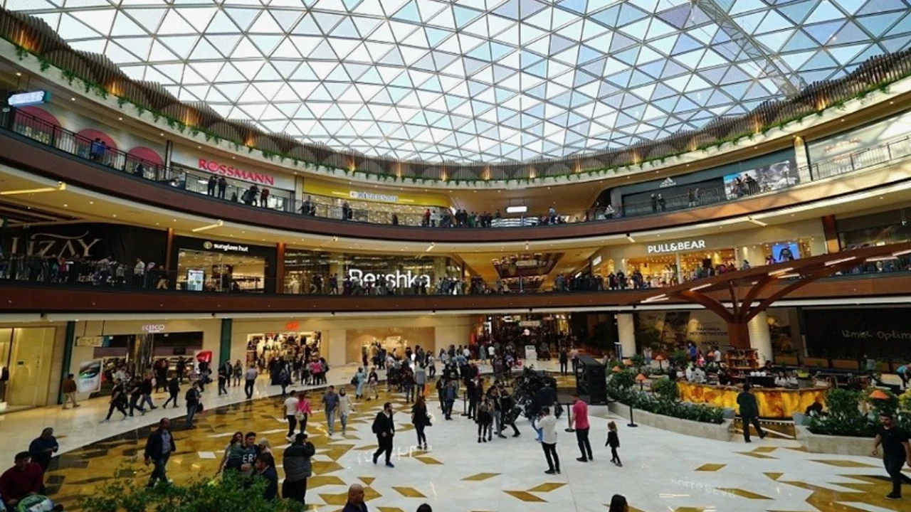 İstanbul'daki popüler AVM'nin tamamı satıldı! İşte yeni tek sahibi...