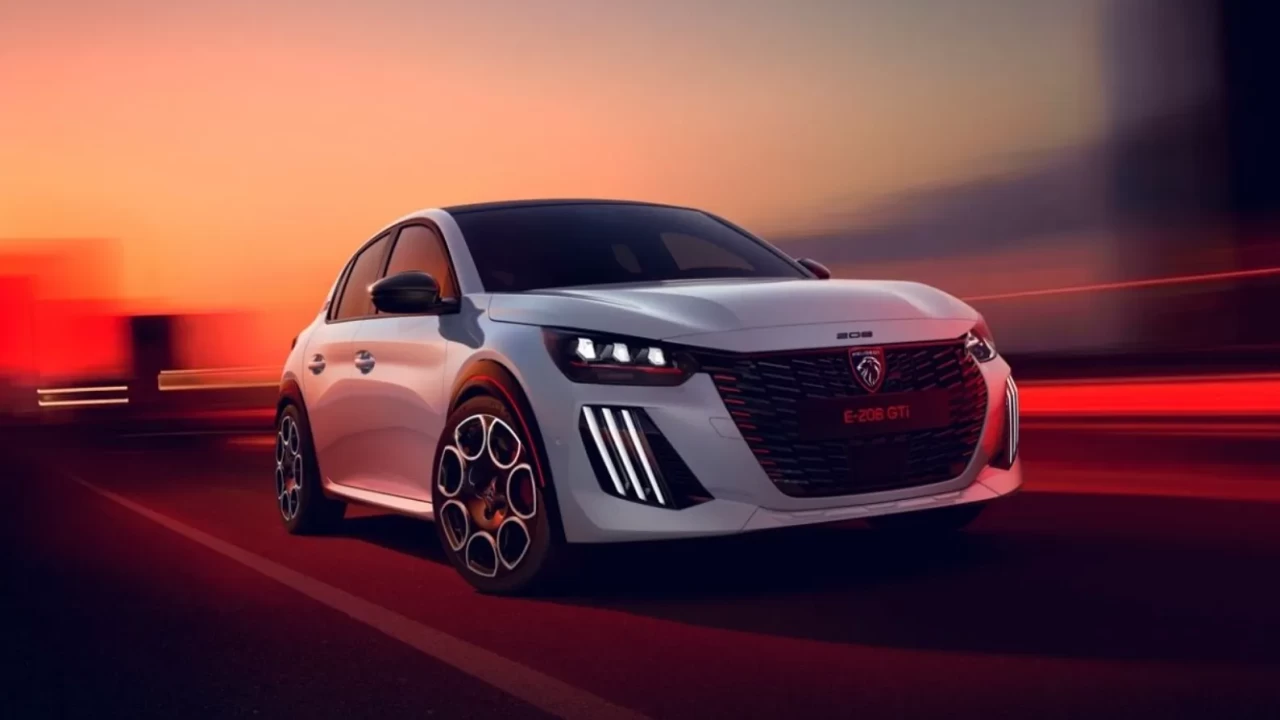 GTi efsanesi elektrikli olarak geri döndü