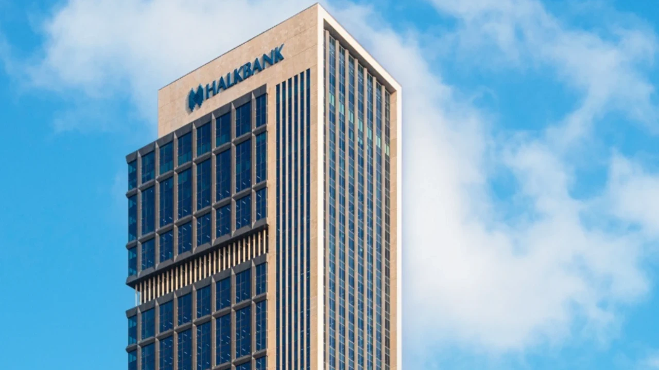 Halkbank, yurt dışına borçlanma aracı ihracı için SPK'ya başvuru yaptı