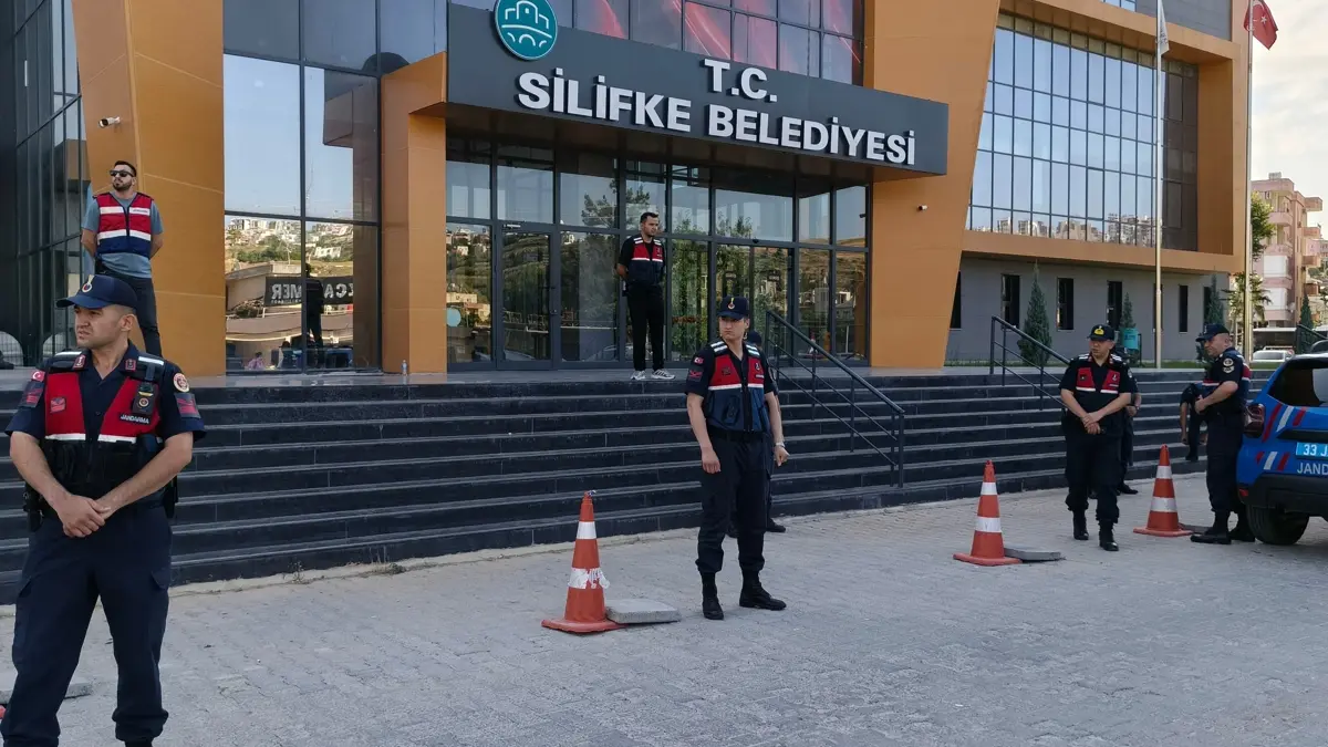 Silifke Belediyesi'nde rüşvet soruşturması... CHP'li meclis üyesi tutuklandı