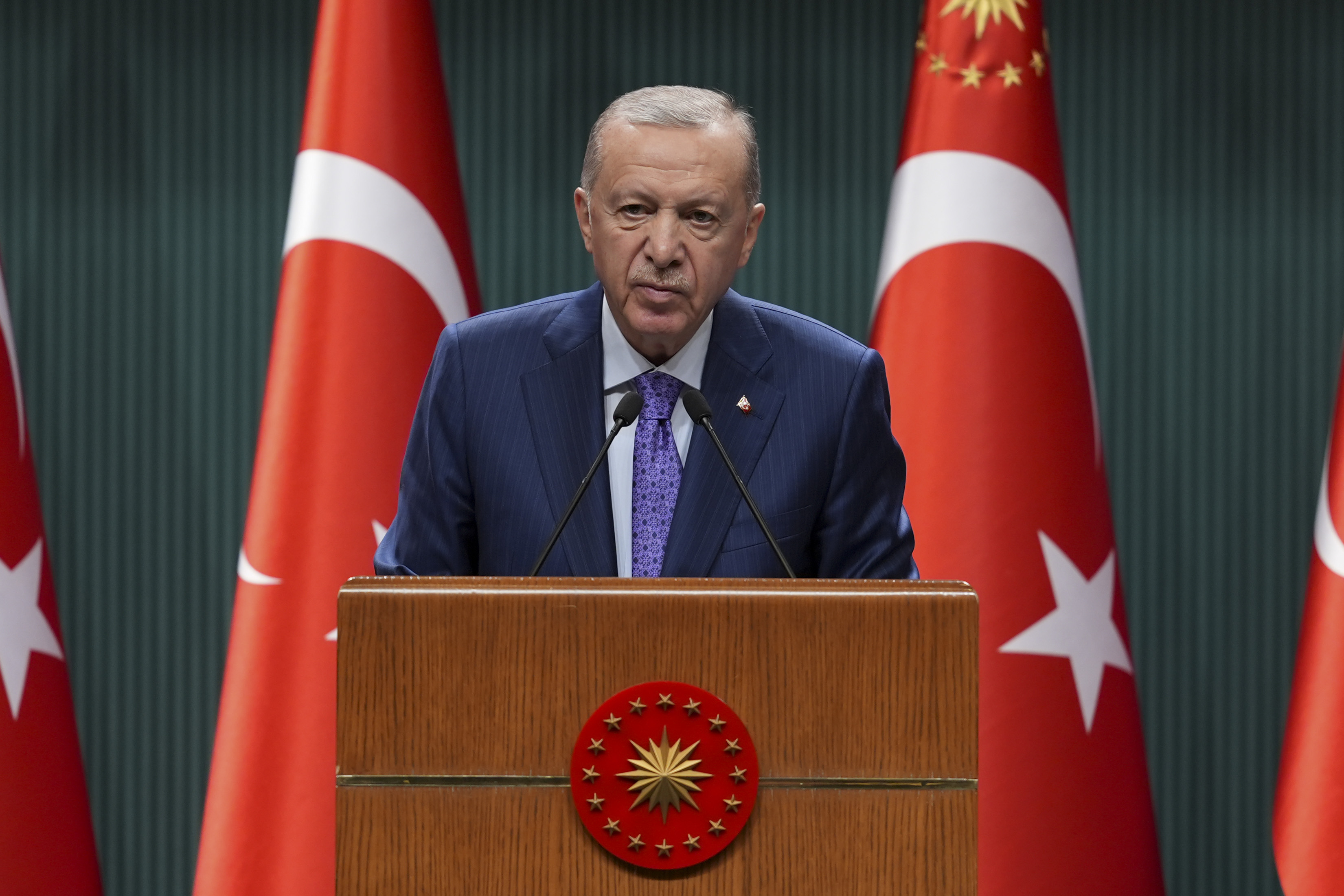 Cumhurbaşkanı Erdoğan açıklamalarda bulunuyor