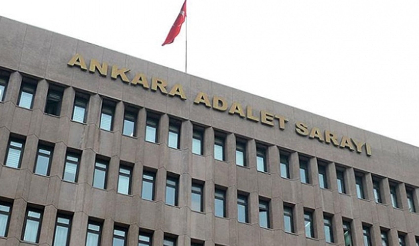Ankara Adliyesi'nde 100 bin liralık infaz pazarlığı! Savcı duydu, sahte müdür yakalandı