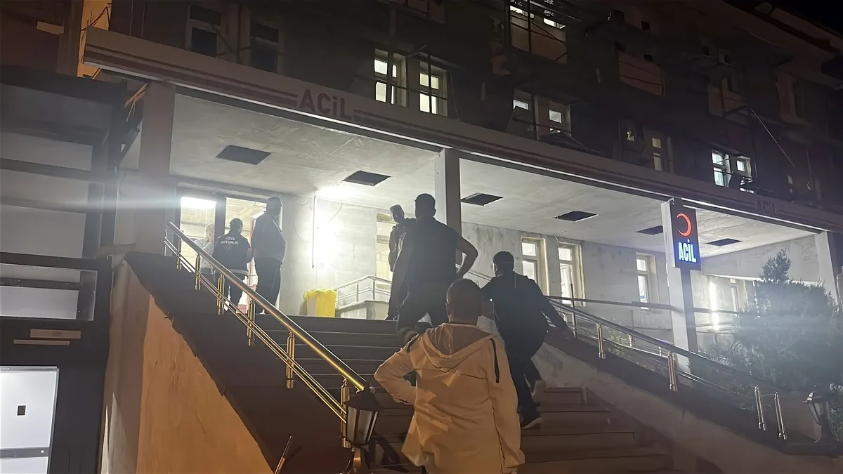 Mide bulantısı ve kusma şikayetiyle çok sayıda öğrenci hastaneye müracaat etti