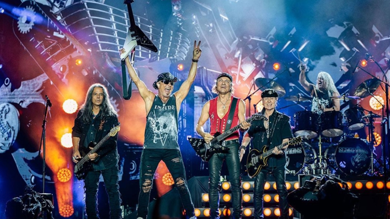 Scorpions, 33 yıl aradan sonra yeniden İstanbul'u salladı