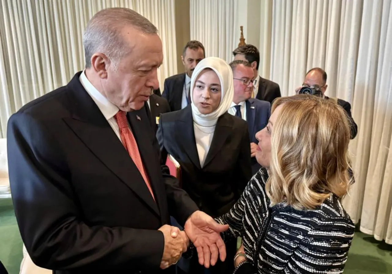 Cumhurbaşkanı Erdoğan'dan sözünü dinleyen Meloni'ye ilk yorum!