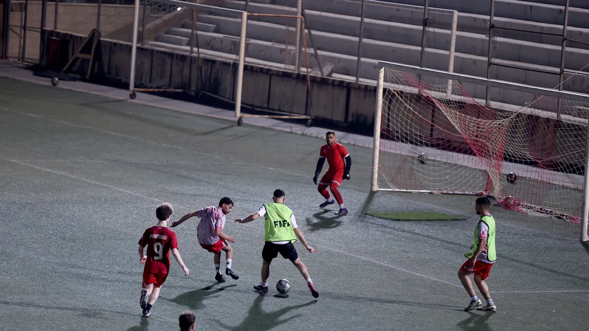 Filistinli futbolcular yaklaşık 3 yıl sonra sahalara dönüyor