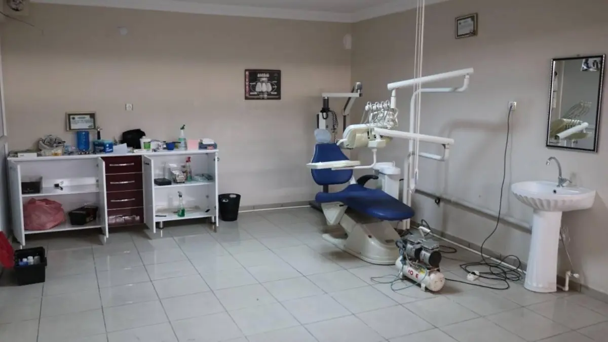 Ankara'da kaçak muayene baskını! Sahte dişçi gözaltında
