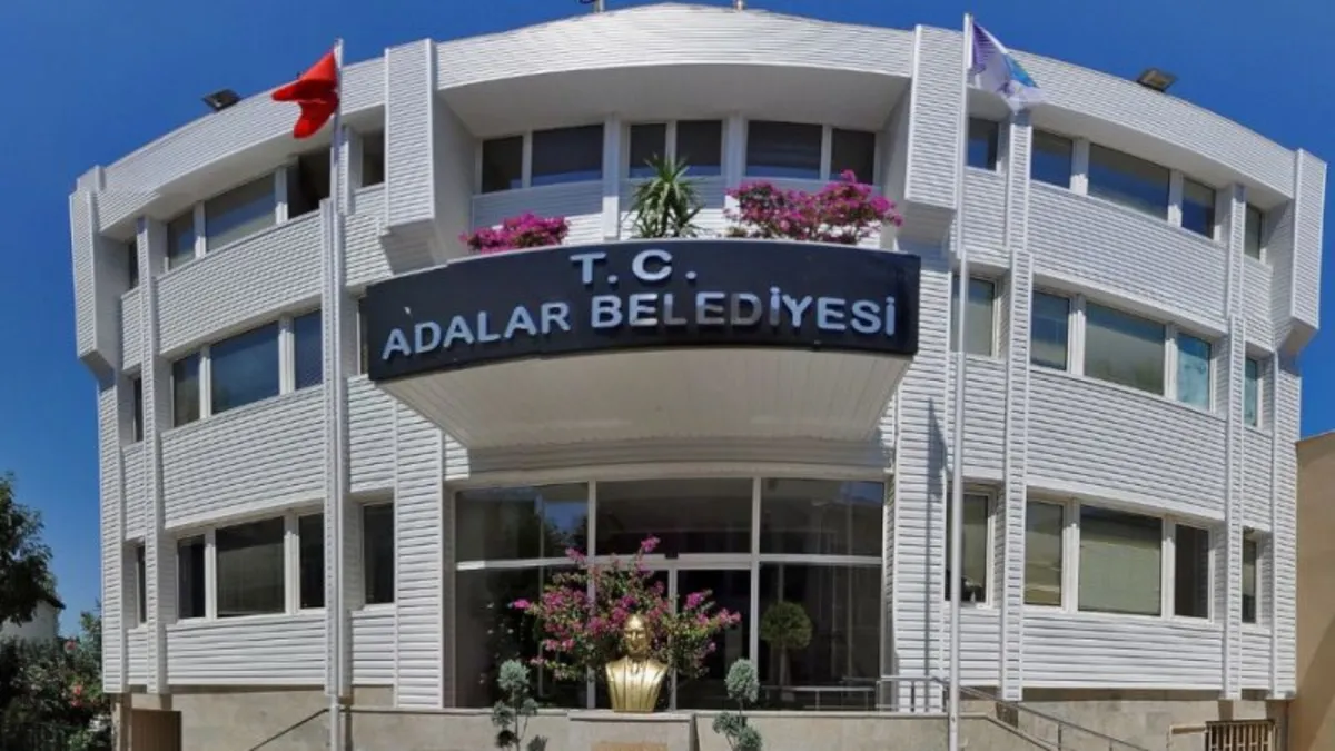 CHP'li Adalar Belediyesi'ne yolsuzluk operasyonu: 47 şüpheli hakkında gözaltı kararı