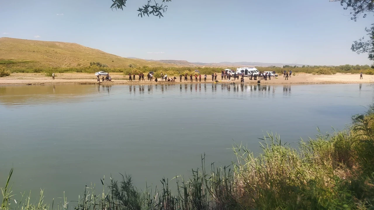Türkiye'nin en uzun nehri 2 kişiyi yuttu!