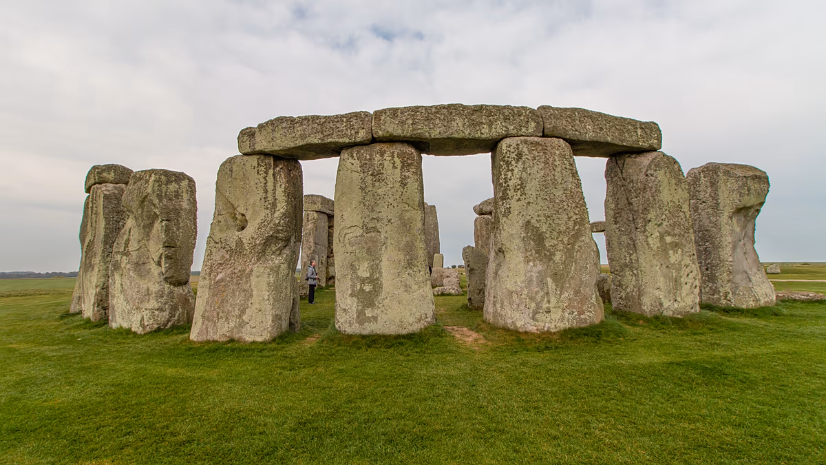 Stonehenge: 6 tonluk taş, 4 bin yıl önce nasıl yüzlerce km taşındı?