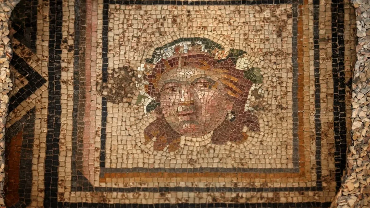 ABD'den iade edilen Zeugma mozaik paneli evine kavuştu