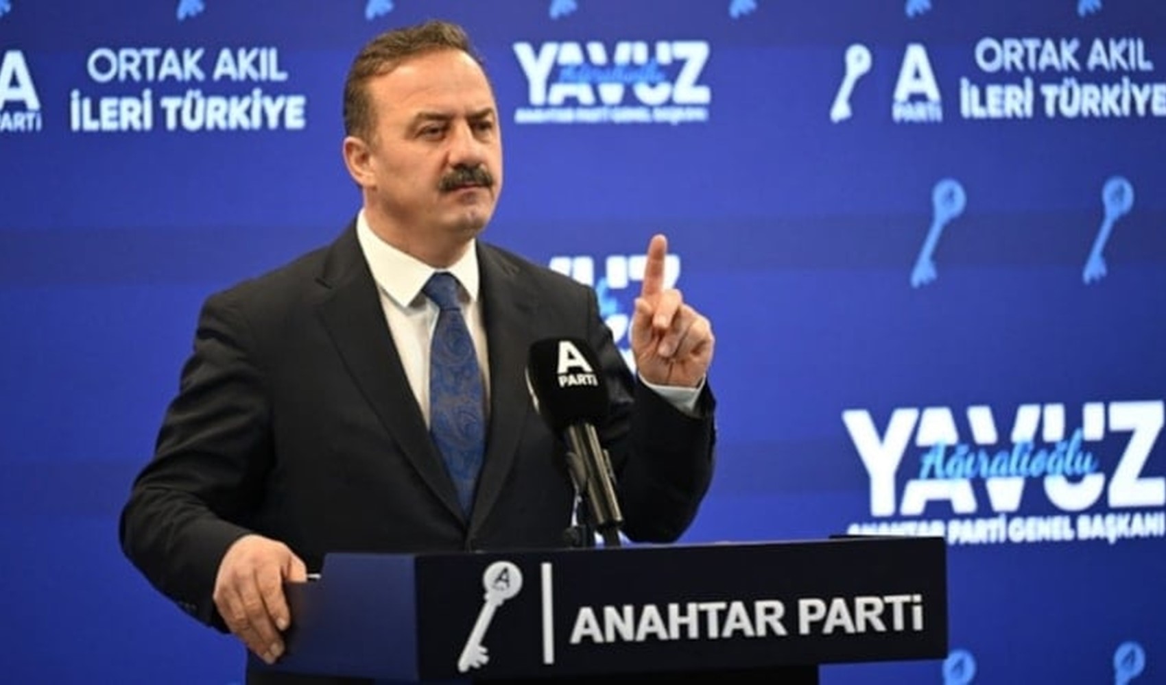 Yavuz Ağıralioğlu’ndan AKP’ye ‘ahbap çavuş’ eleştirisi: Devletin ciddiyeti de milletin güveni de kaybolur