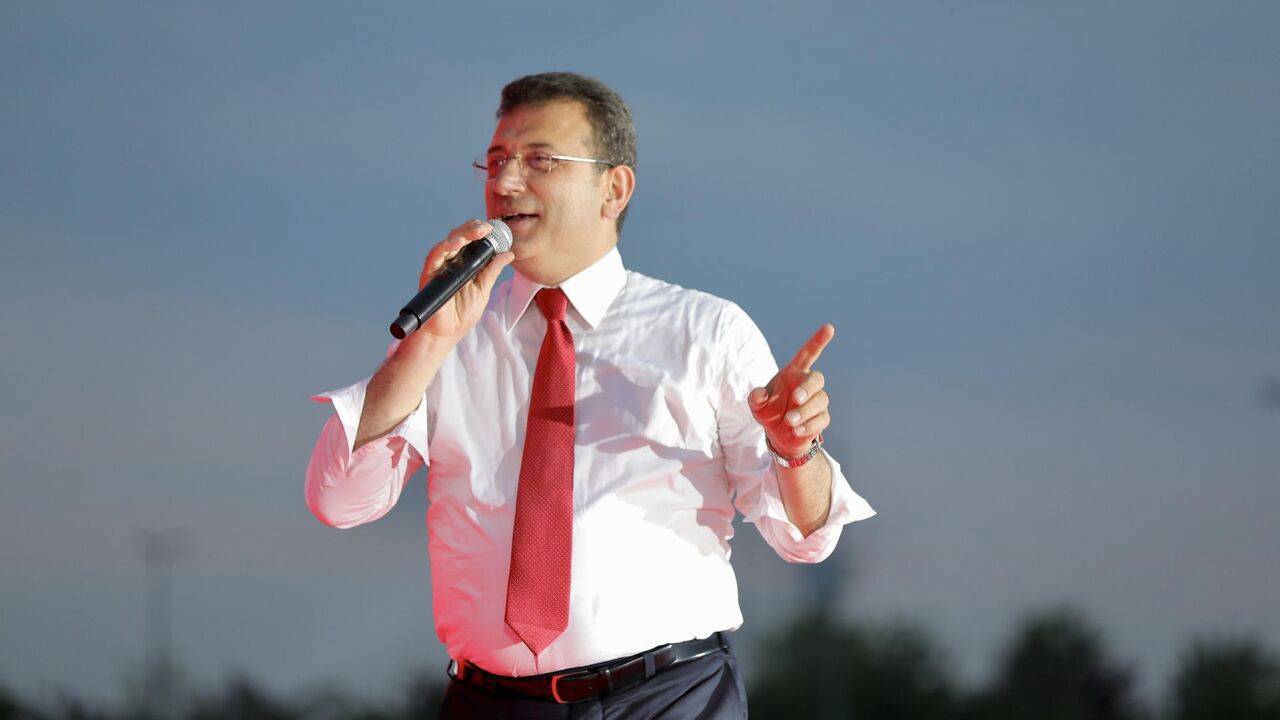 İmamoğlu'ndan milli takım paylaşımı: "Başaracağınıza inanıyorum"