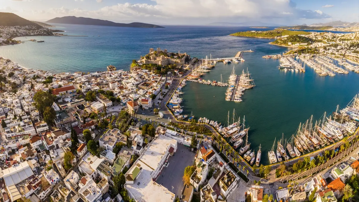 Hem deniz hem kültür tatili: Muğla Bodrum'da görmeniz gereken 6 rota!