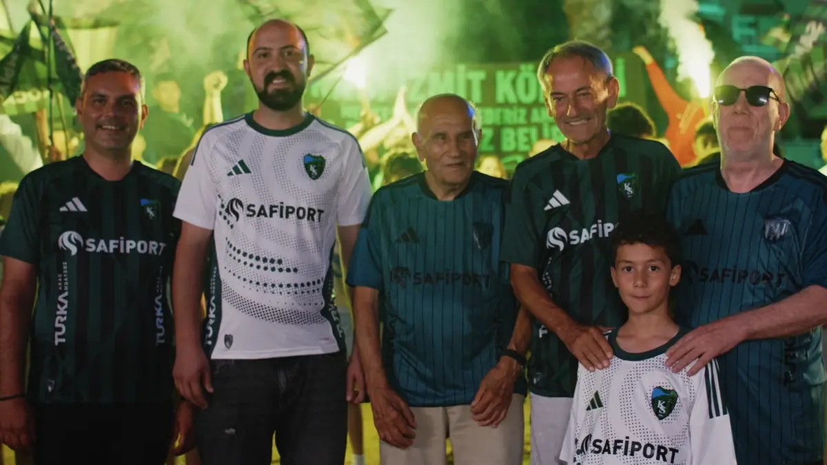 Kocaelispor yeni sezon formalarını tanıttı