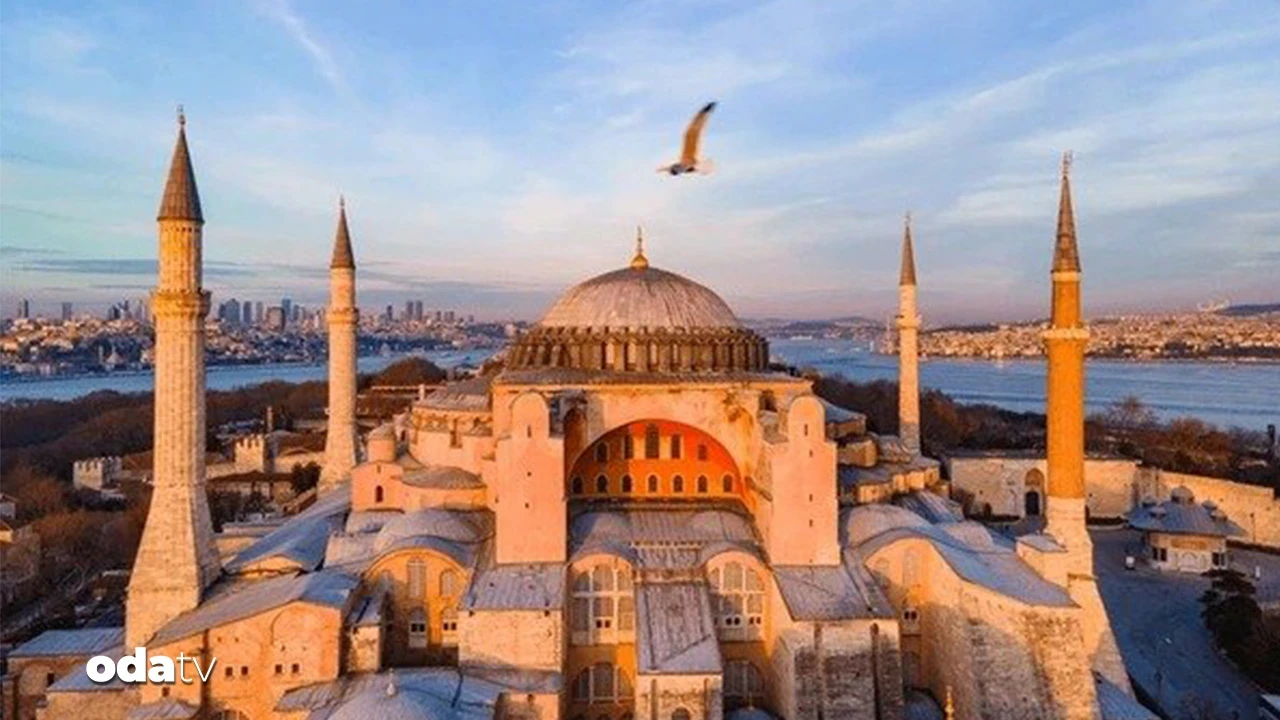 Ayasofya'nın yeniden açılmasının 6. yılı: AKP'liler ne mesaj verdi