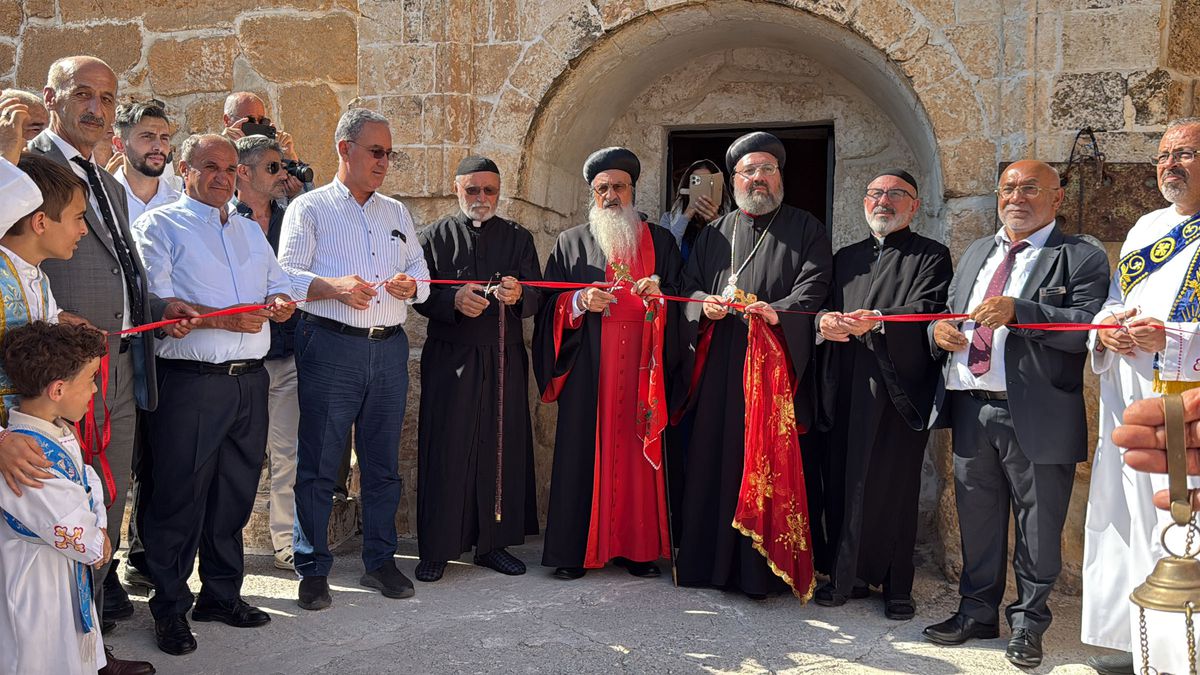 Mardin'deki 1600 Yıllık Mor Kuryakos Kilisesi 50 Yıl Sonra Yeniden İbadete Açıldı
