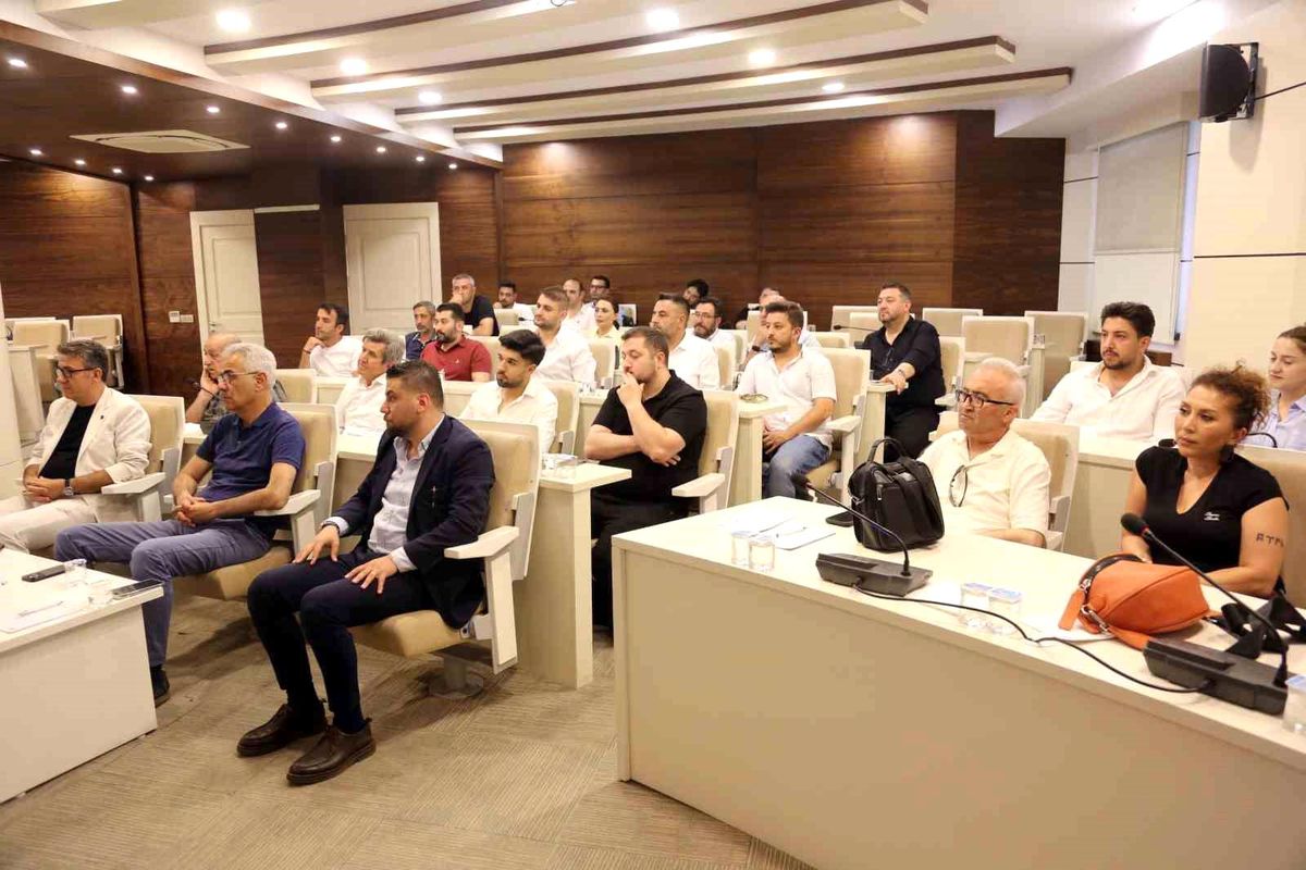 Sigorta ecantelerinin talep ve şikayetleri masaya yatarıldı