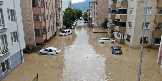 Kastamonu'da selden etkilenenler için 5 milyon lira kaynak aktarıldı