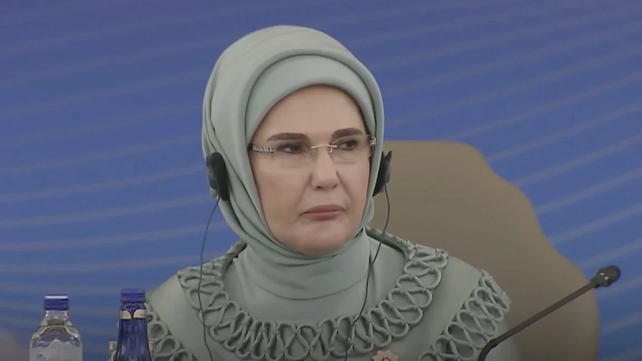 Emine Erdoğan'ın NATO marjında buluşturduğu lider eşleri "Çocuklar, Teknoloji ve Güvenlik" konusunu ele aldı