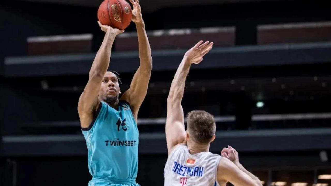 ABD'li forvet Thurman, TOFAŞ'ta!