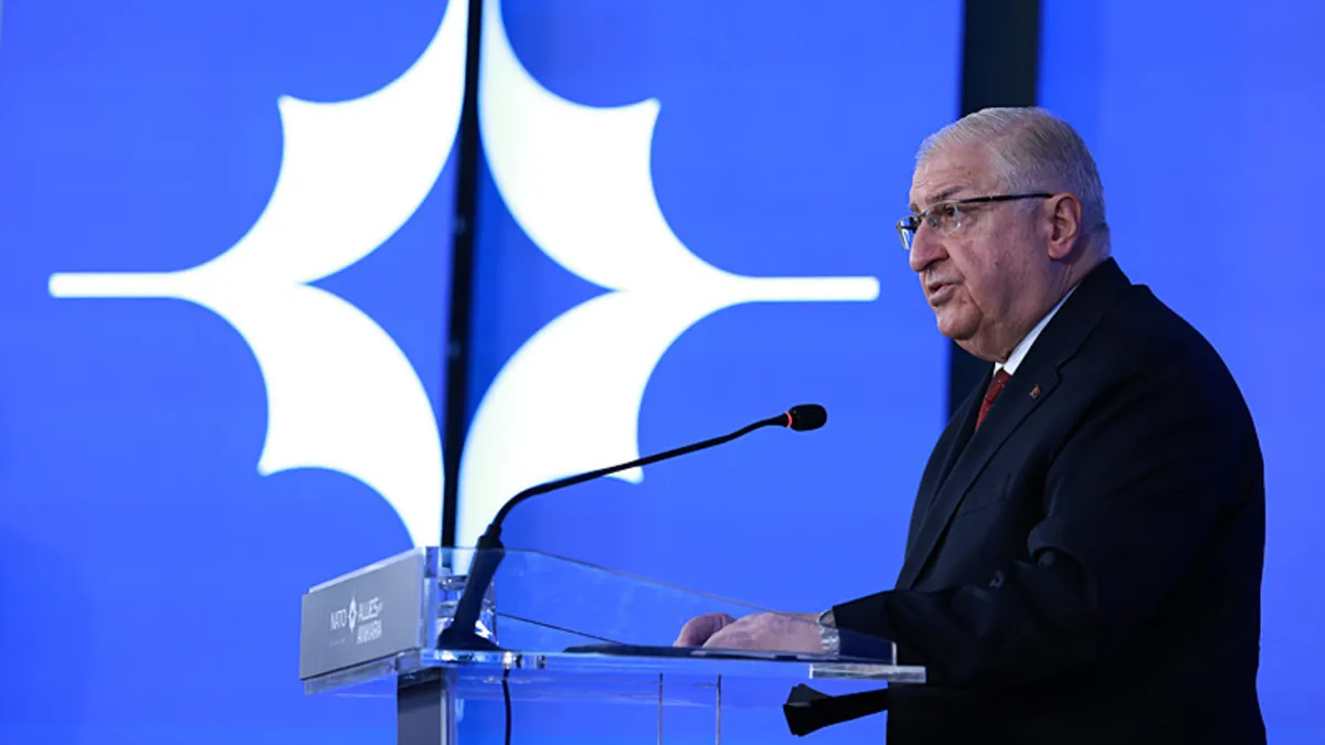 Milli Savunma Bakanı Güler, Savunma Sanayi Forumu'nda konuştu: NATO'nun yüzde 5 savunma yatırım taahhüdünü önemli görüyoruz