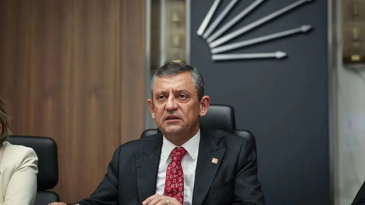 Seçilmiş CHP lideri Özgür Özel Financial Times'a yazdı: Türkiye'nin demokratları dışarıdan demokrasi ithal edilmesini istemiyor