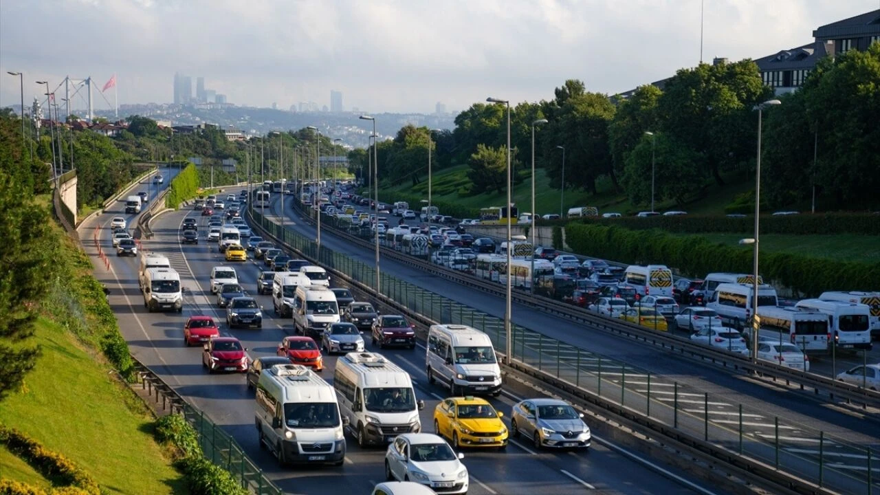 İstanbul’da sabah trafiği alarm veriyor