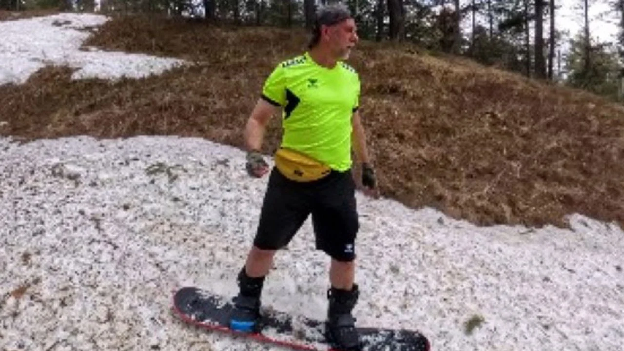 Yaz ve kış aynı karede buluştu! Haziran ayında snowboard keyfi