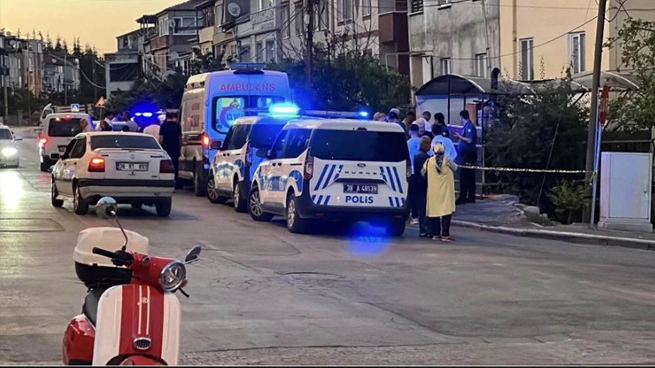 Kardeşini gözünü kırpmadan öldürdü: Kayseri’deki cinayetin dehşet anları kamerada