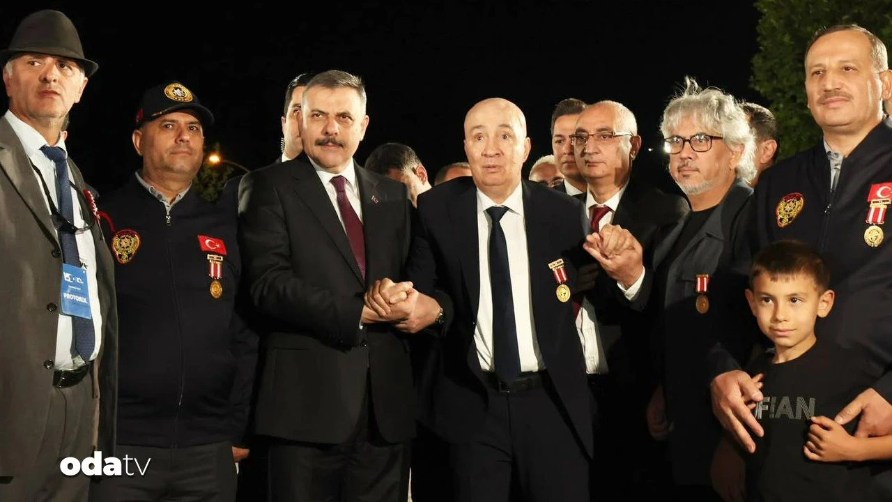 Bakan Çiftçi'den gece 15 Temmuz anması