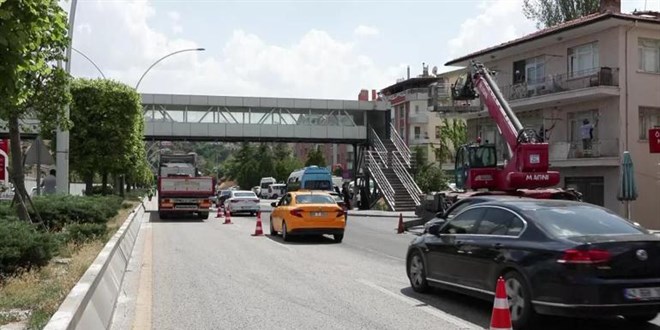 Gazeteci Deniz Zeyrek'ten Mansur Yavaş'a sert eleştiri