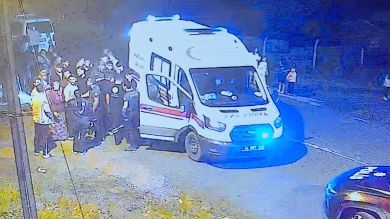 Arnavutköy'de cinayet gibi kaza kamerada: Önce çarptı, ardından üzerinden geçip kaçtı