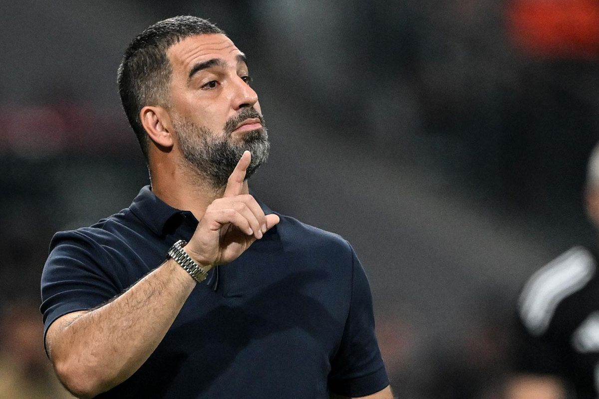 Arda Turan Türkiye'ye geliyor! İşte karşılaşacağı rakip