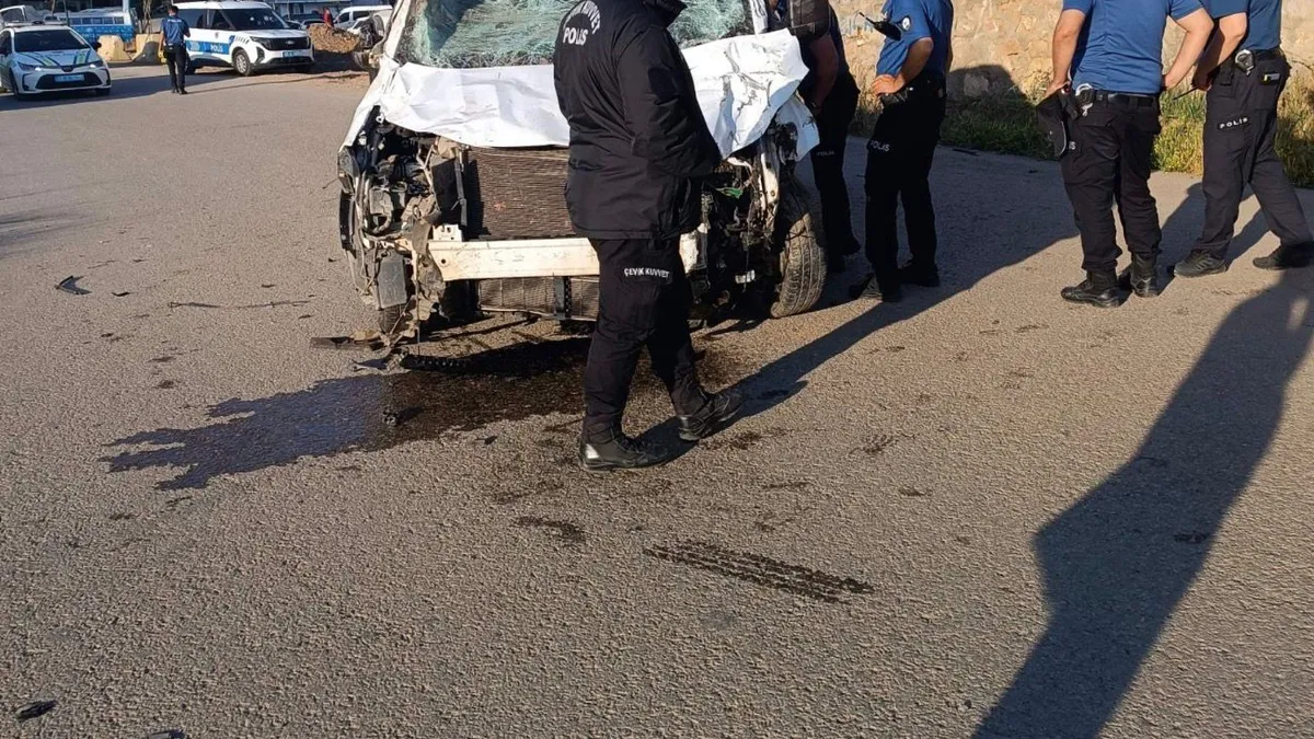 Muş’ta trafik kazası: 1 ölü, 2 yaralı