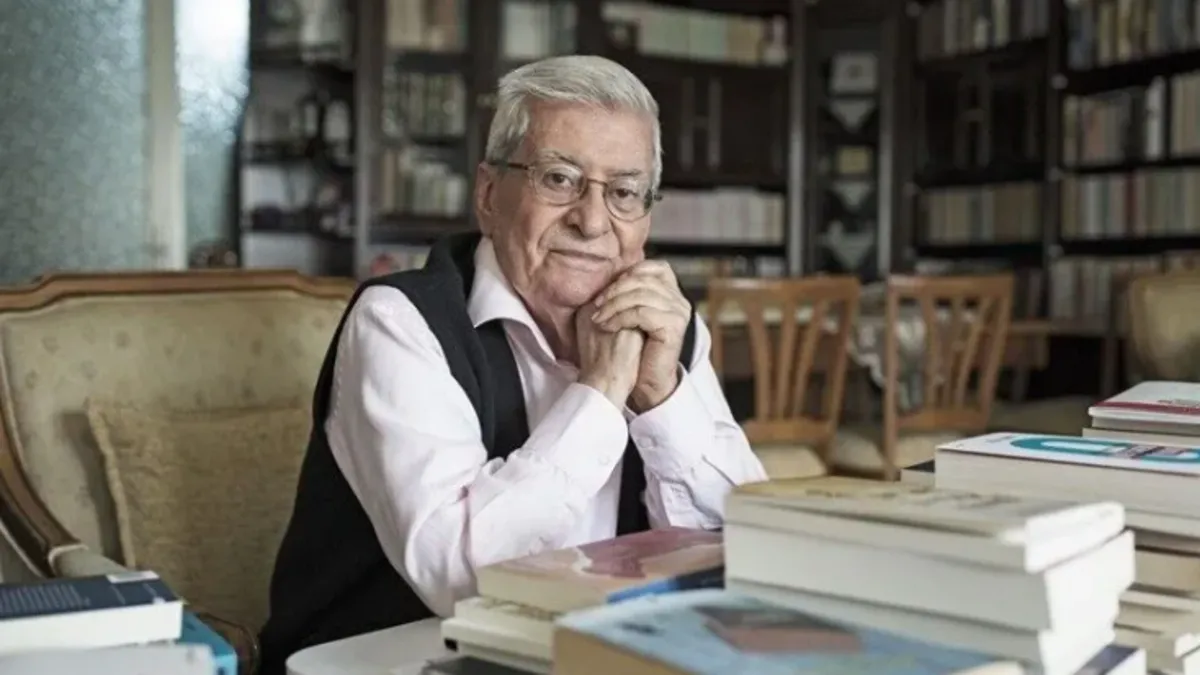İletişim Başkanı Burhanettin Duran usta edebiyatçı Rasim Özdenören'i andı: Gönüllere ve zihinlere hitap etmeyi sürdürüyor