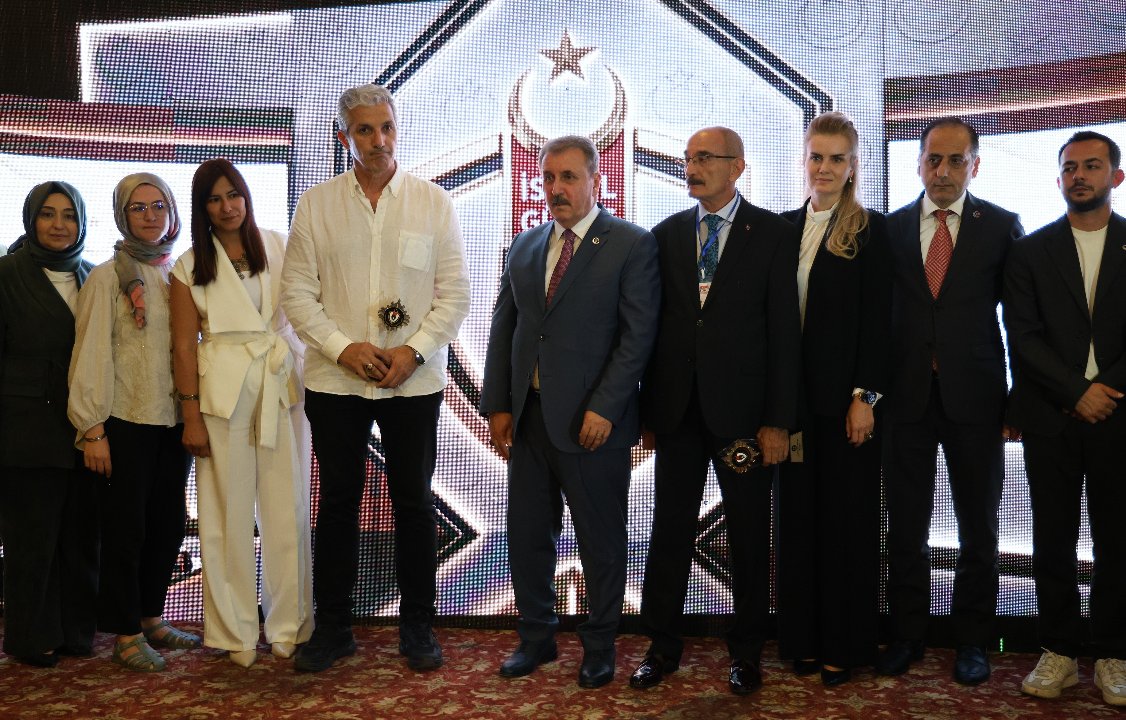 Sivas'ta "4. İsmail Güneş Basın Ödülleri" sahiplerini buldu