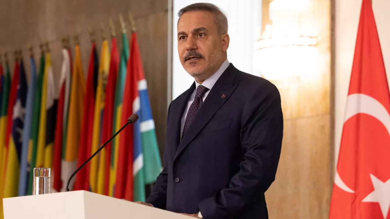 Bakan Fidan'dan ABD ve İran'a çağrı: 'Saldırıları durdurun, müzakereye dönün'