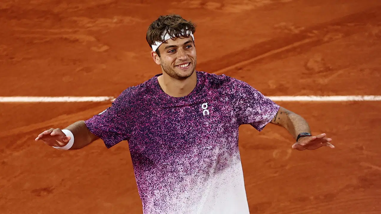 Flavio Cobolli, Fransa Açık'ta yarı finale çıktı
