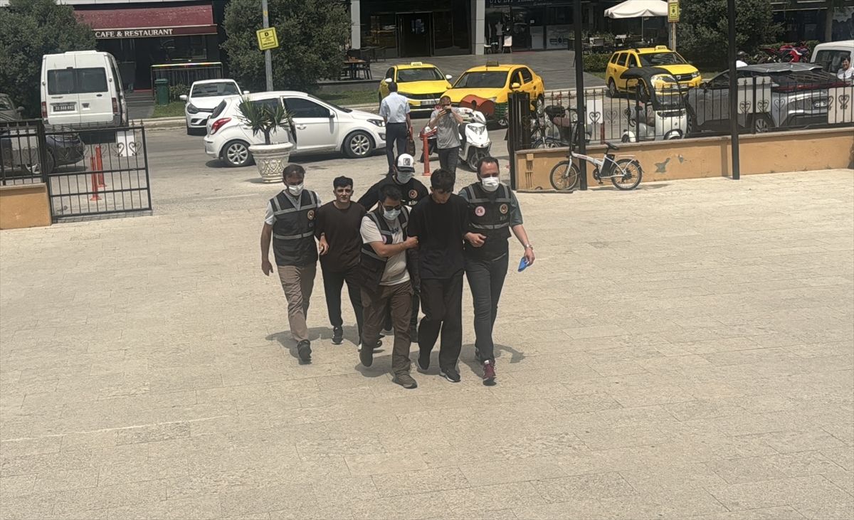 İstanbul'daki cinayetin firari 2 zanlısı Kapıkule'de yakalandı