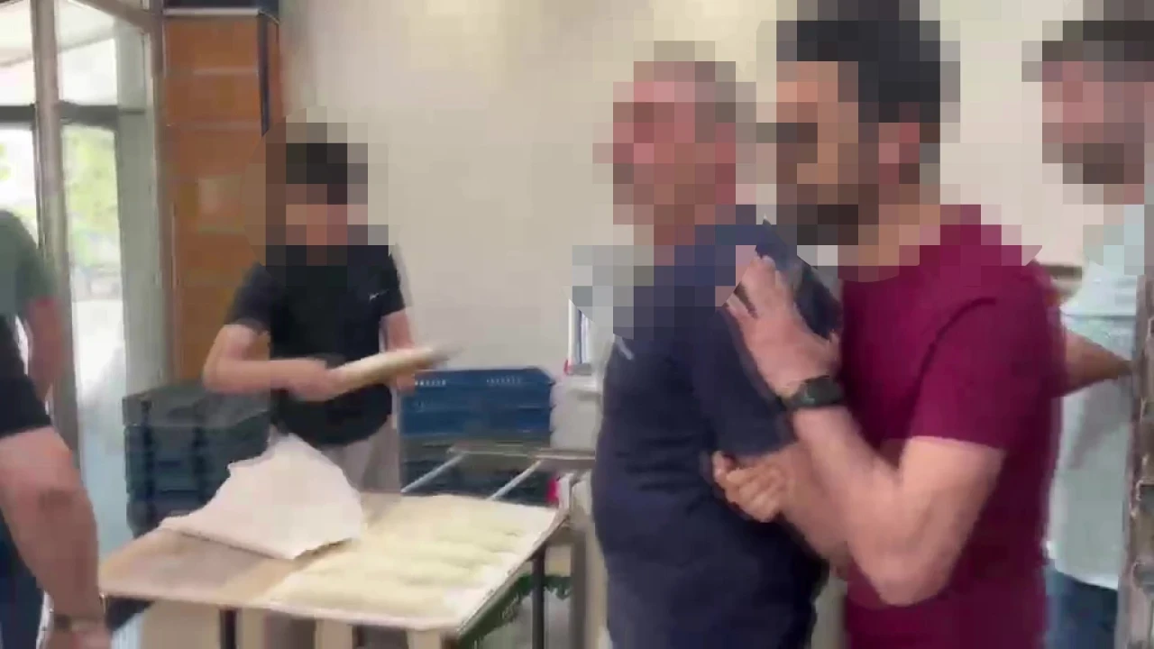 8 yıldır aranıyordu: Firari hükümlü fırında yakalandı
