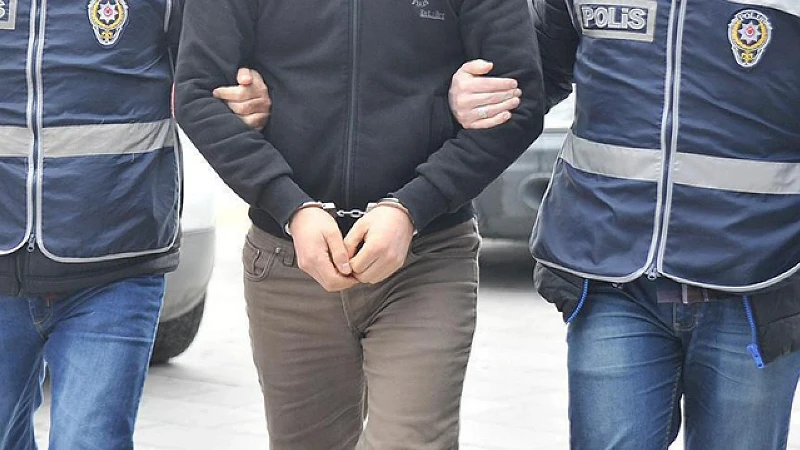 Muğla'da FETÖ hükümlüsü saklandığı adreste yakalandı
