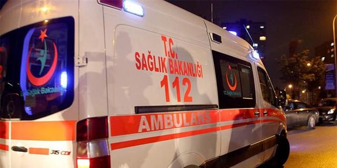 Babasının cesediyle 2 gün aynı evde yaşadı