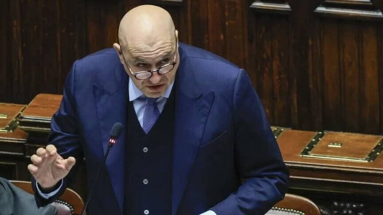 İtalya: Avrupa savunması AB ile sınırlı kalmamalı