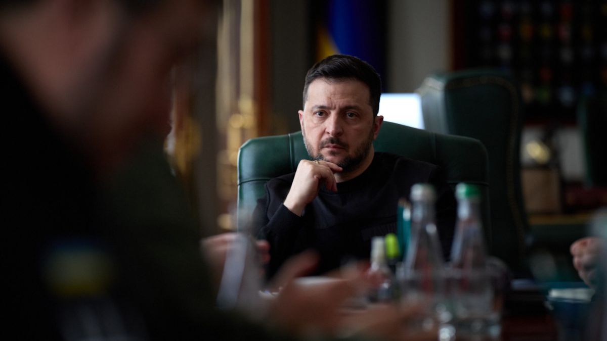 Ukrayna Devlet Başkanı Zelenskiy, Siyasi Strateji Değişikliği ve Hükümette Değişiklikler Yapılacağını Açıkladı
